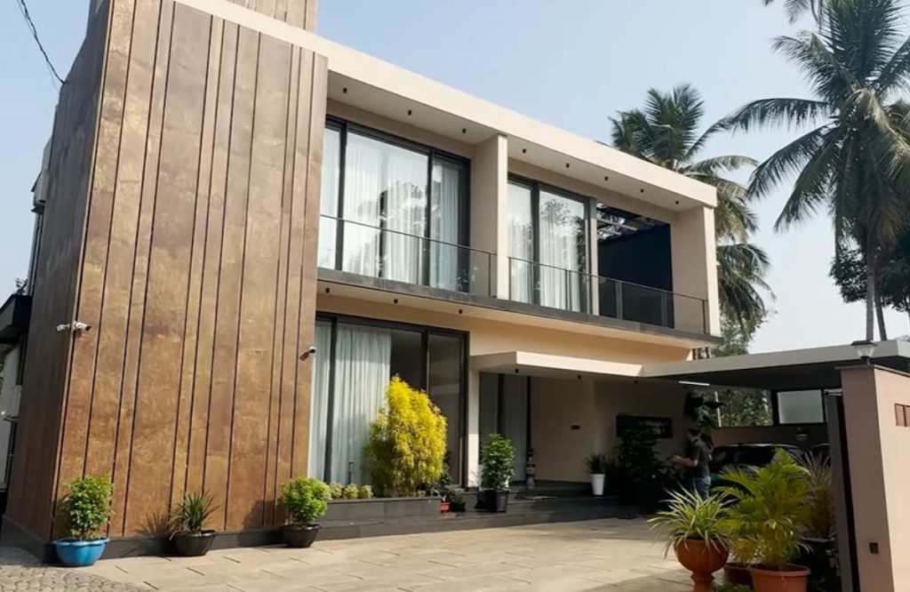 Contemporary Home Tour near a River